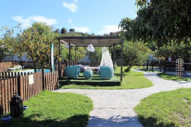 Gasthaus Karma House Casares Exterior foto