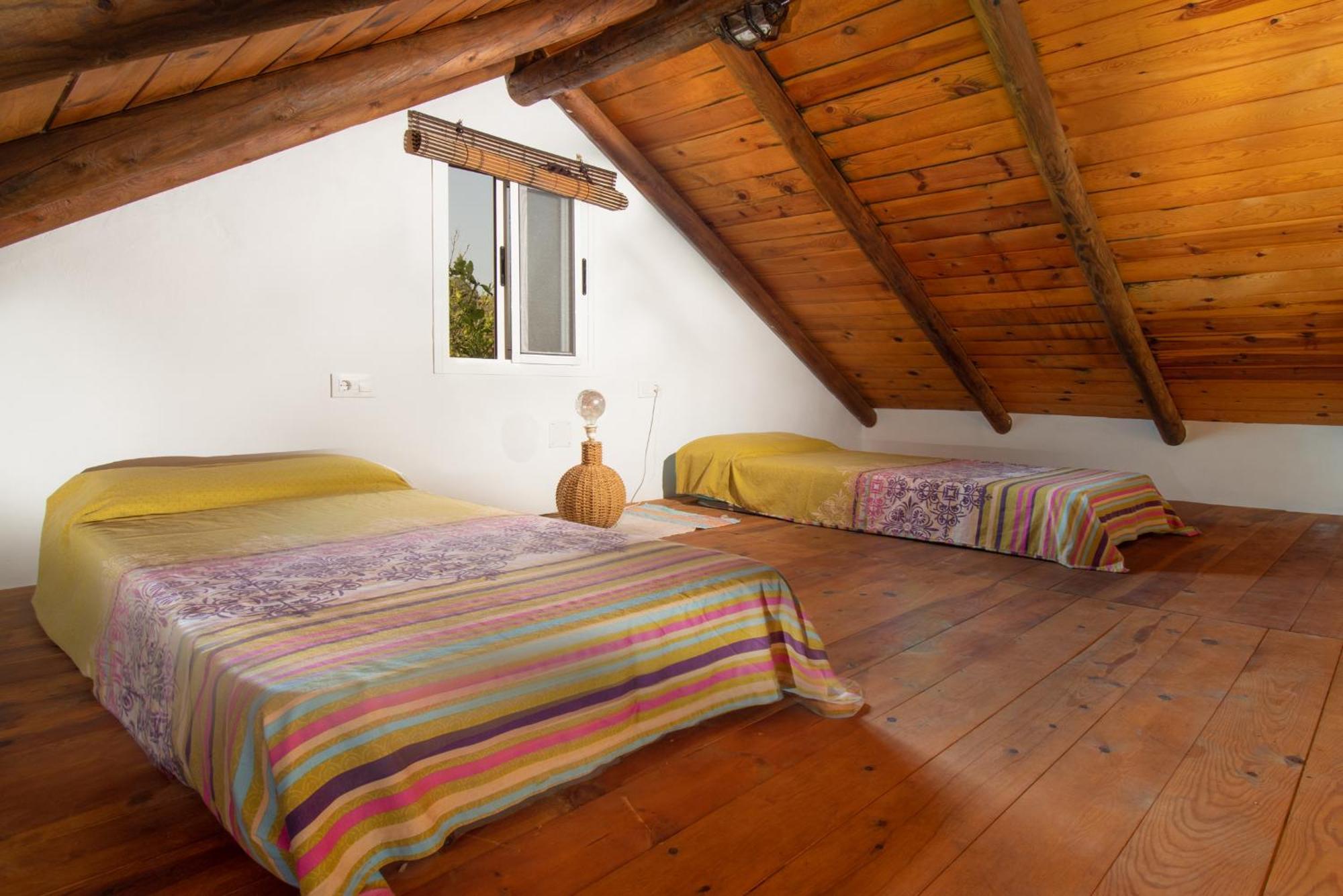 Gasthaus Karma House Casares Exterior foto